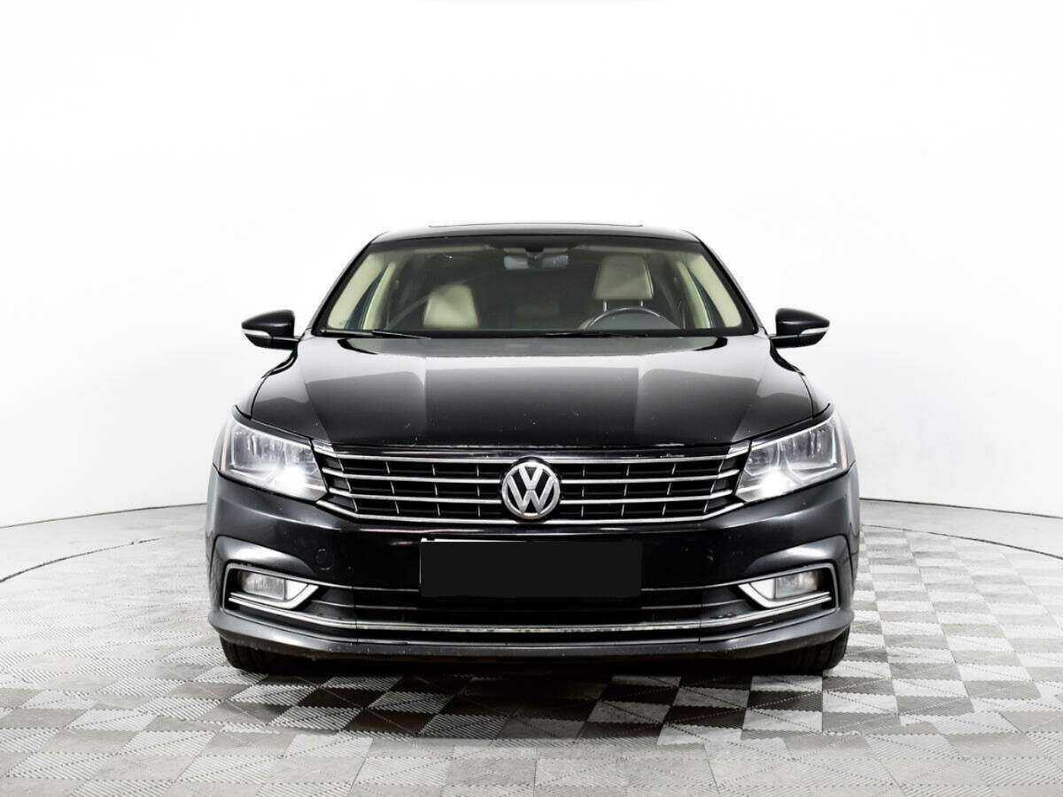 Купить Volkswagen Passat с пробегом. Фото: #1
