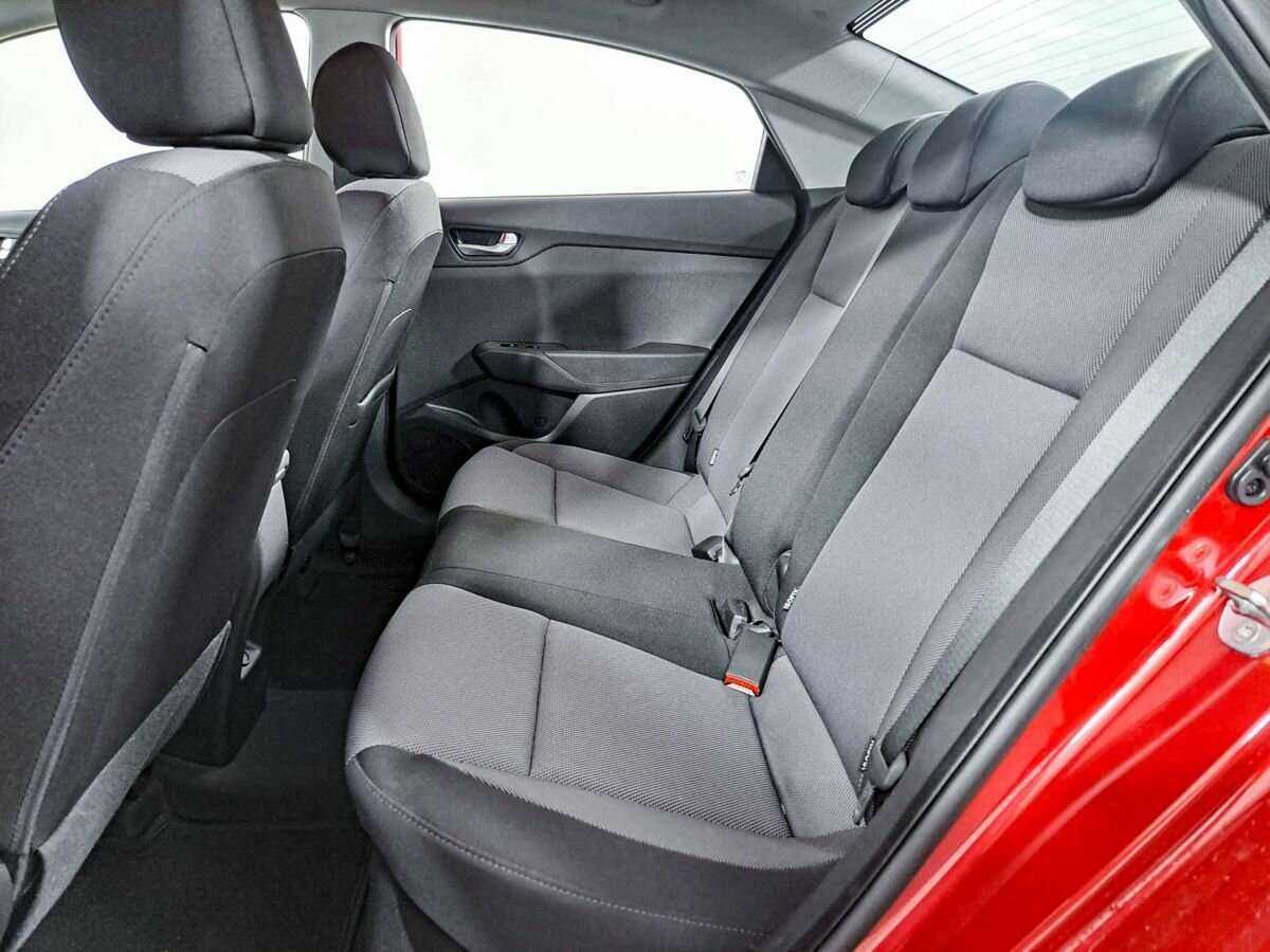 Купить Hyundai Solaris с пробегом. Фото: #9