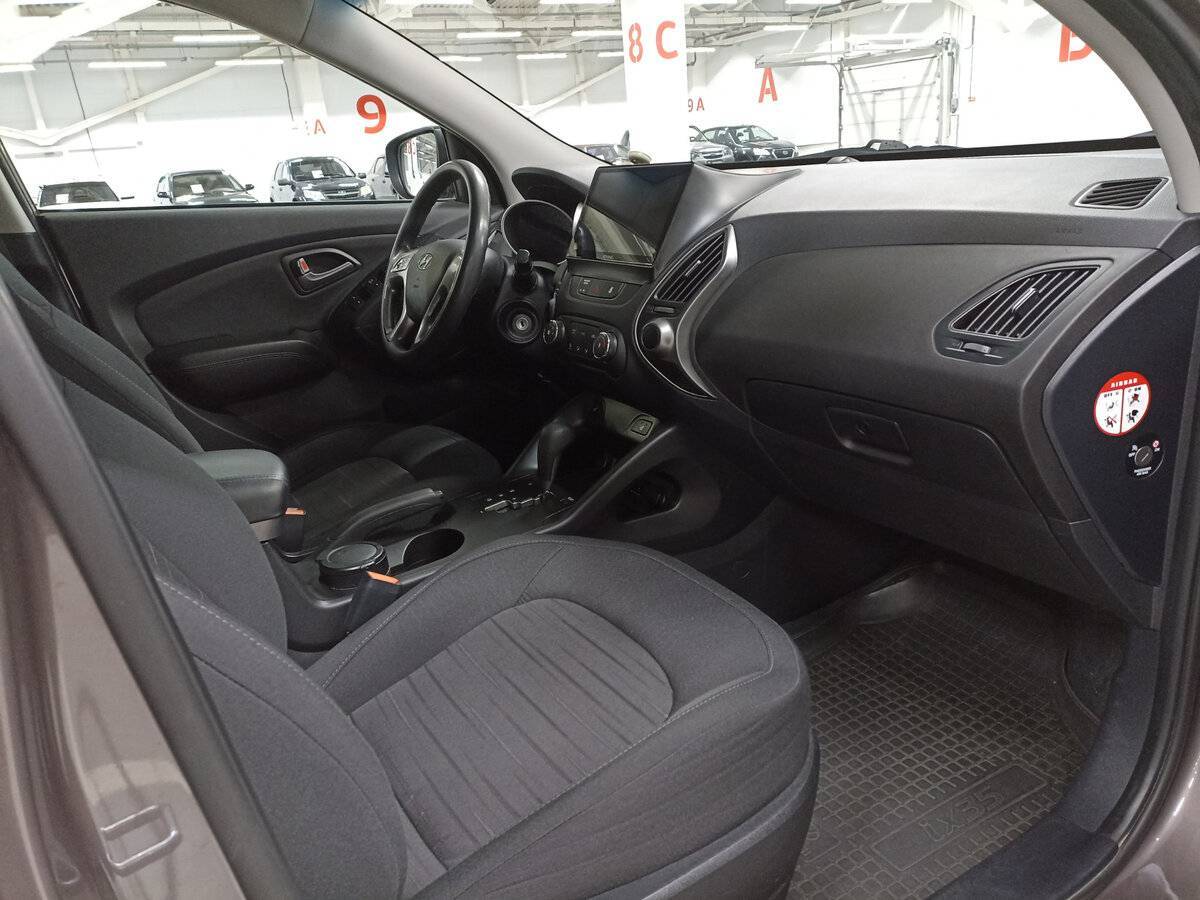 Купить Hyundai ix35 с пробегом. Фото: #10