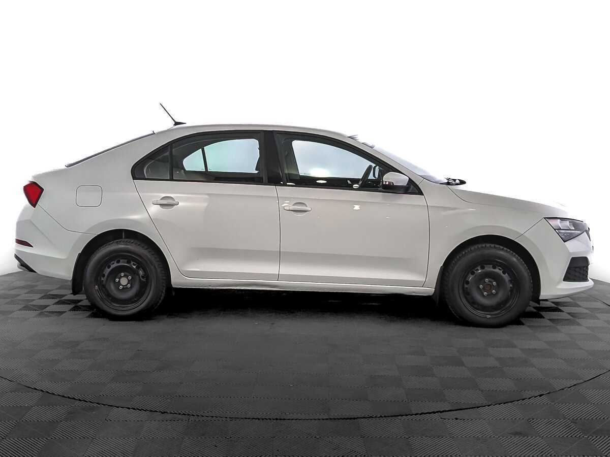 Купить Skoda Rapid с пробегом. Фото: #3
