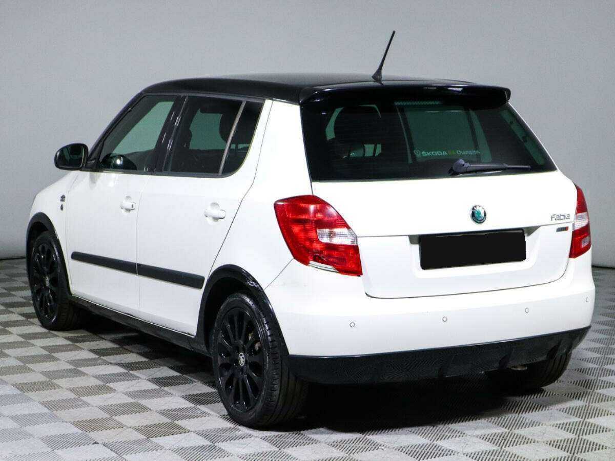 Купить Skoda Fabia с пробегом. Фото: #6