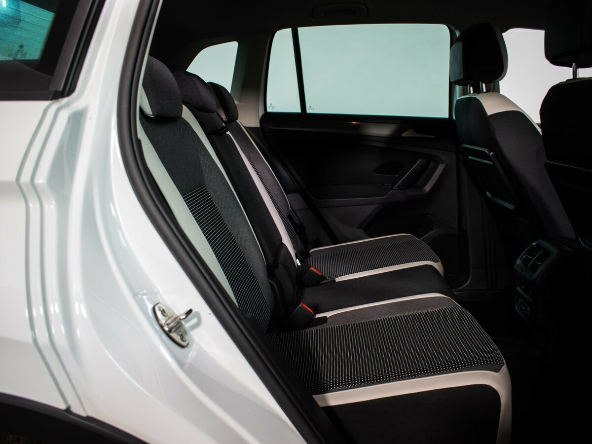 Купить Volkswagen Tiguan с пробегом. Фото: #6