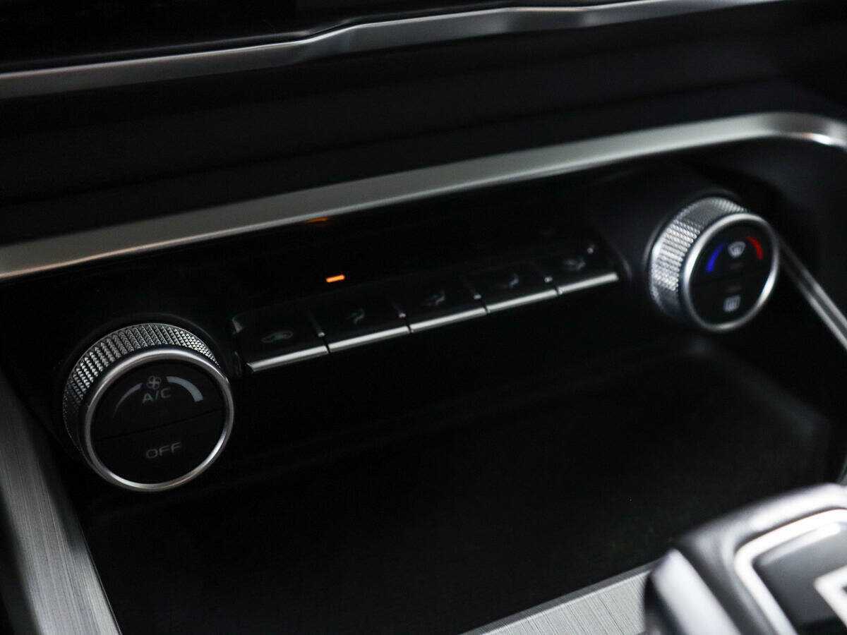 Купить Geely Coolray с пробегом. Фото: #16