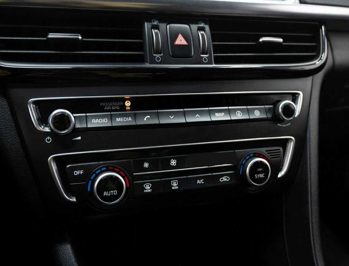 Купить Kia Optima с пробегом. Фото: #12