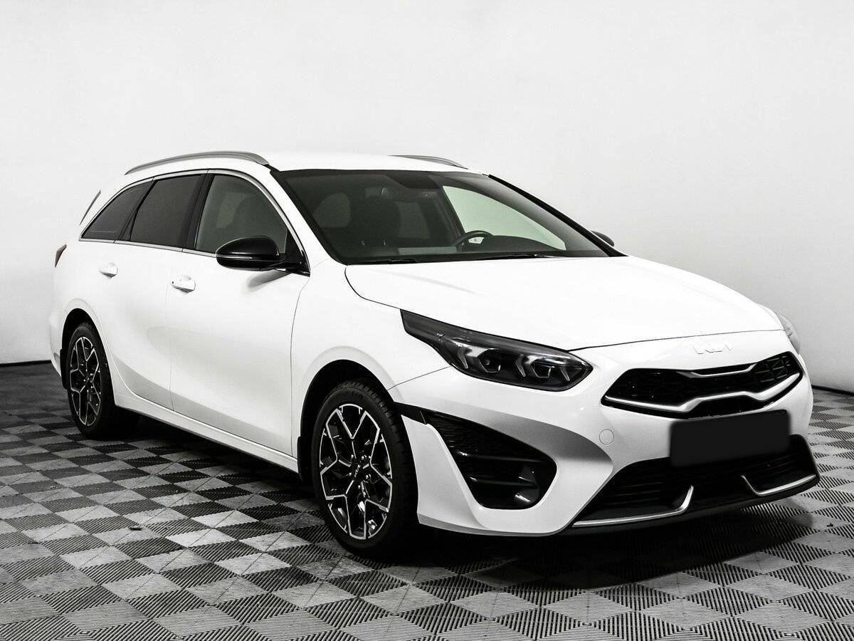 Купить Kia Ceed с пробегом. Фото: #2