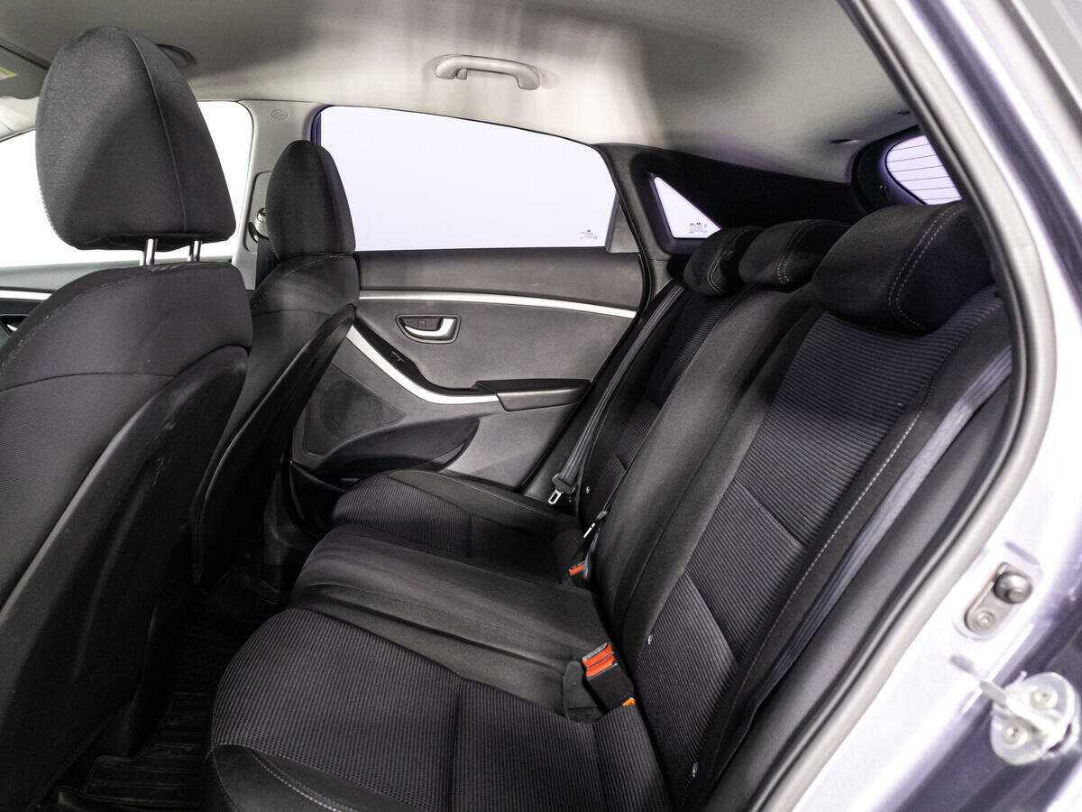 Купить Hyundai i30 с пробегом. Фото: #9