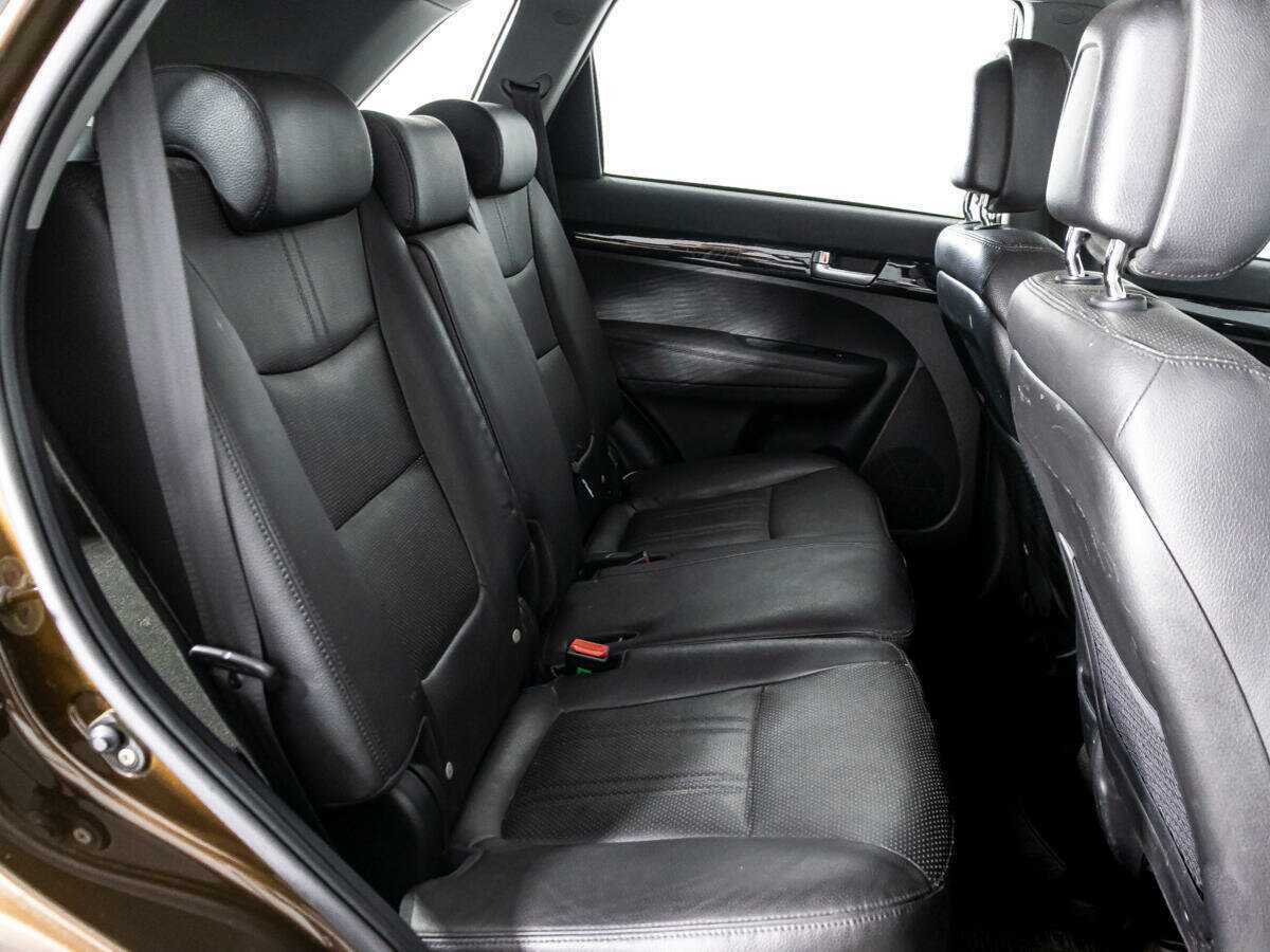 Купить Kia Sorento с пробегом. Фото: #22