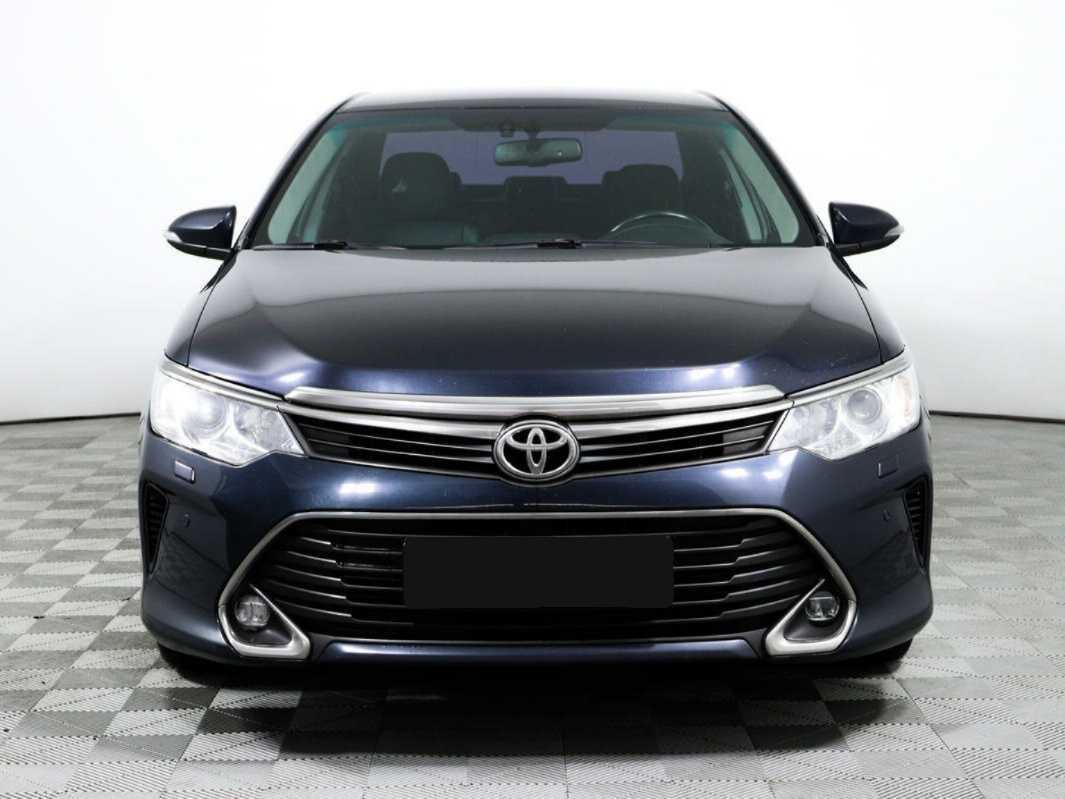 Купить Toyota Camry с пробегом. Фото: #1