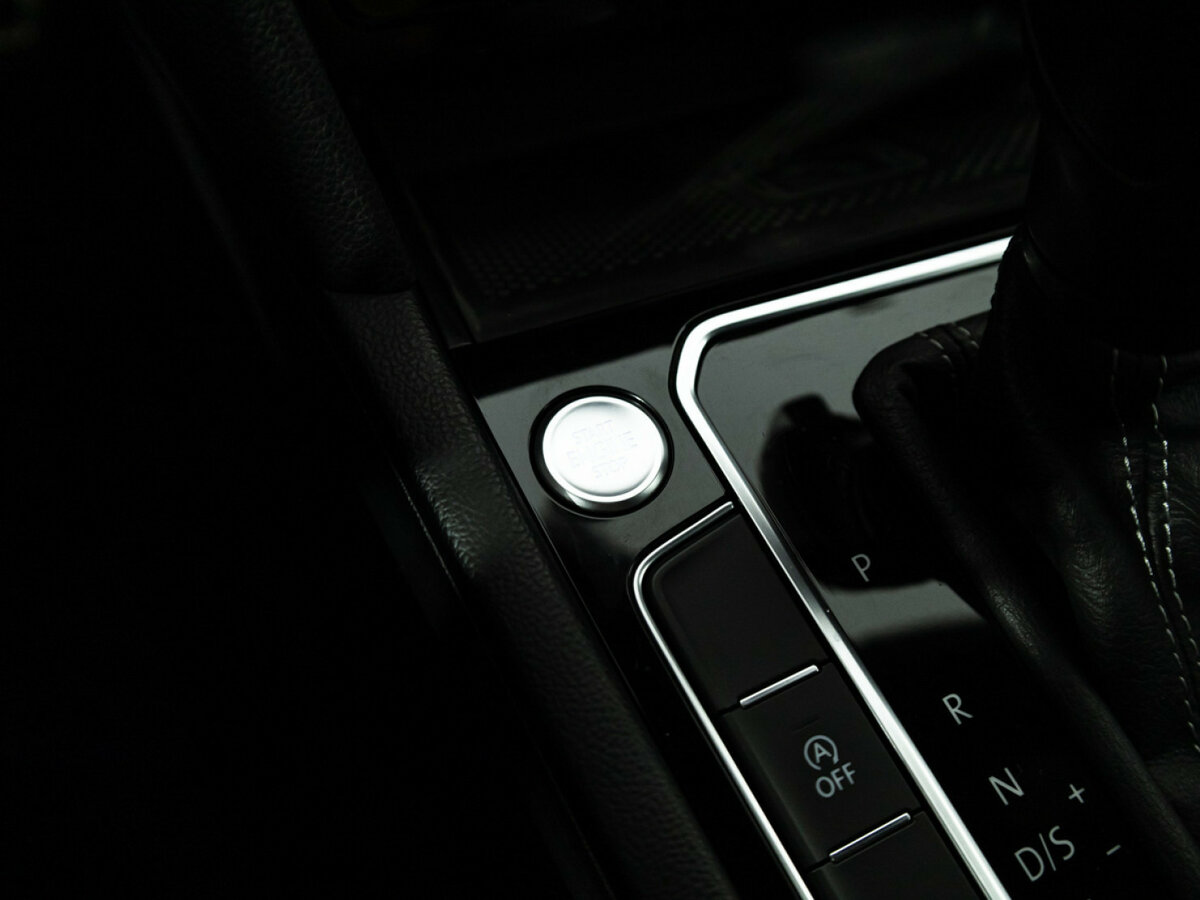 Купить Volkswagen Passat с пробегом. Фото: #18