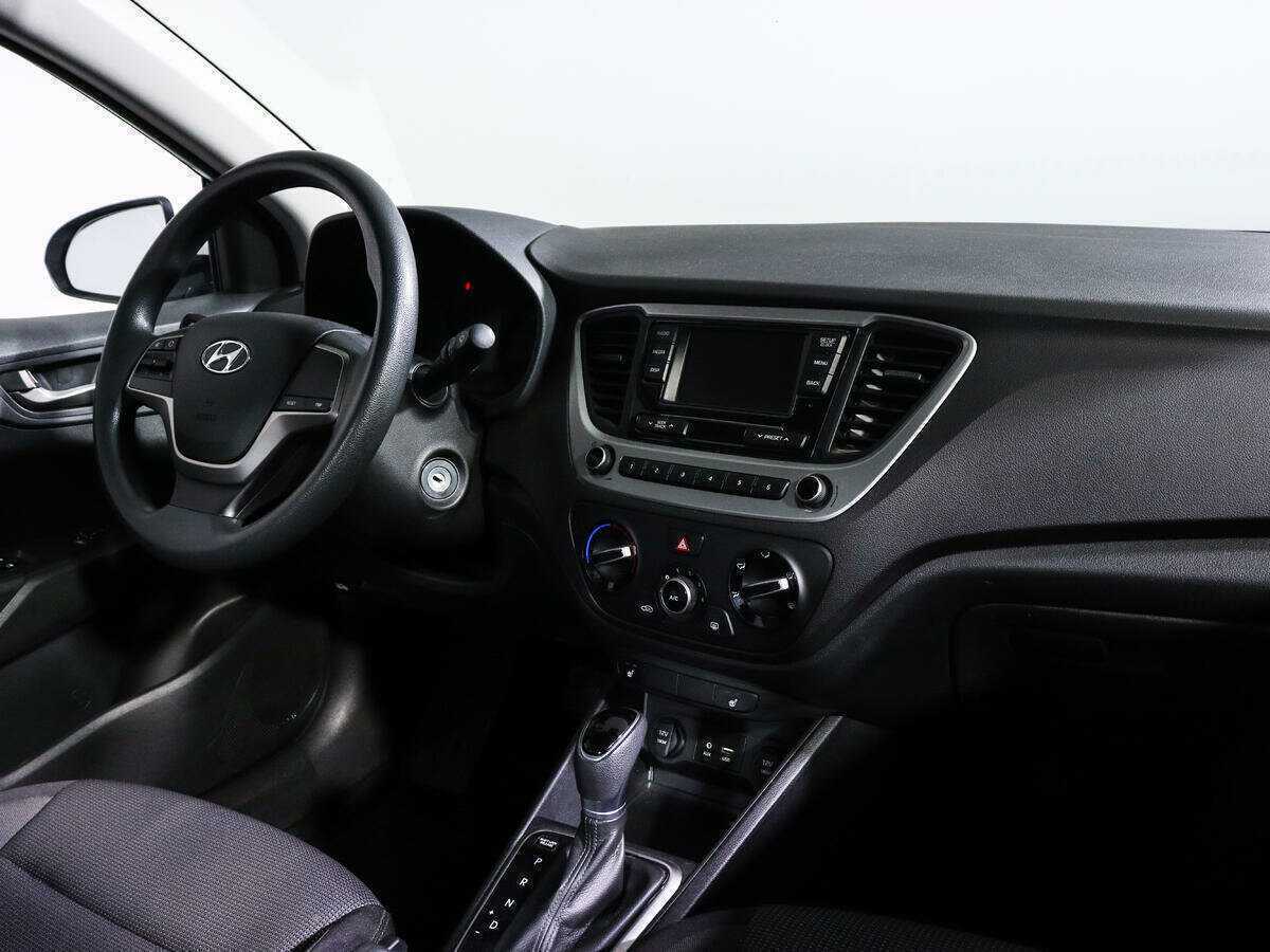 Купить Hyundai Solaris с пробегом. Фото: #6