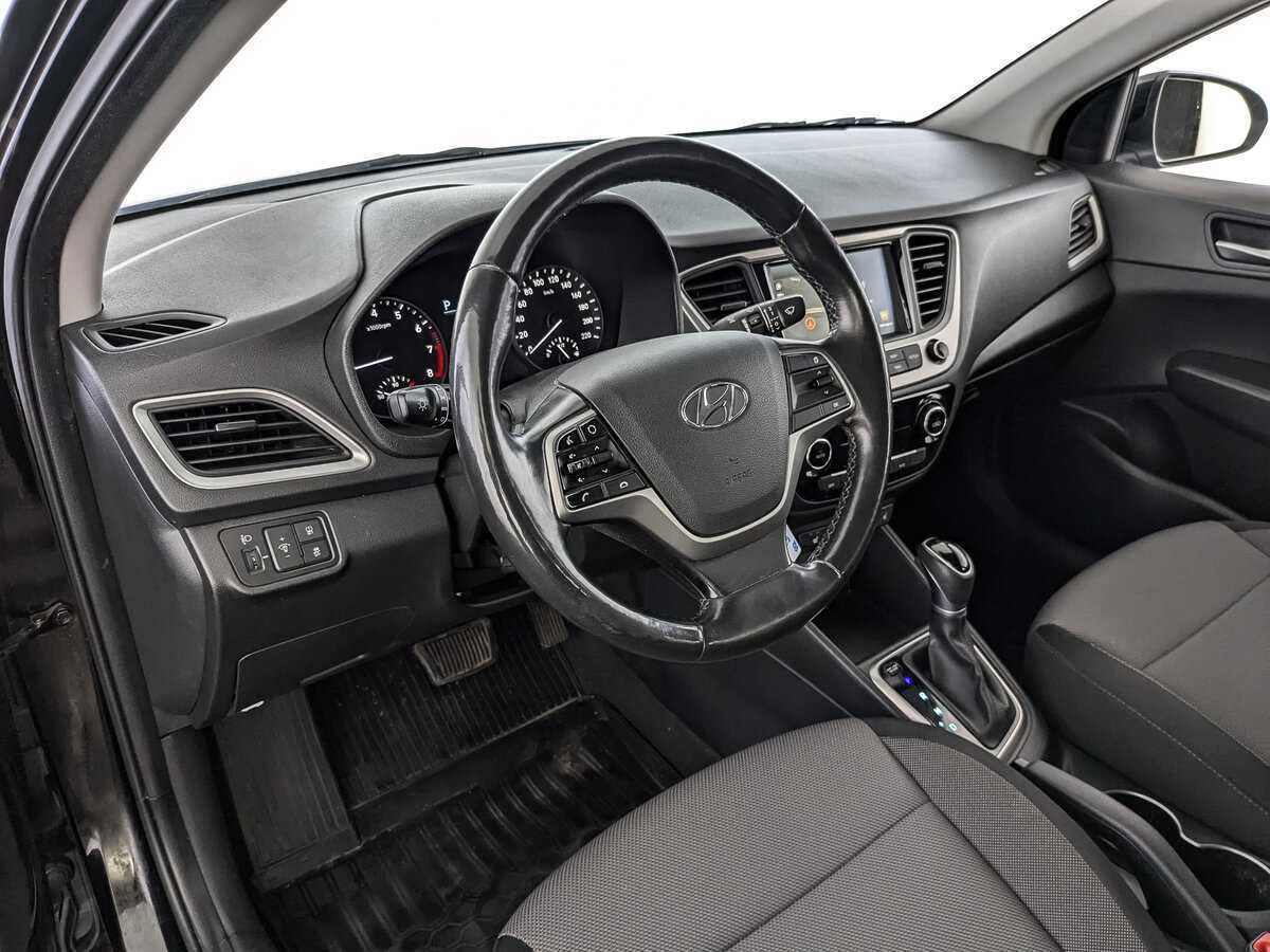 Купить Hyundai Solaris с пробегом. Фото: #10