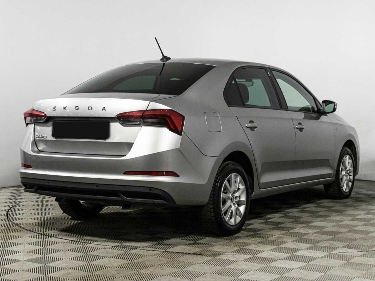 Купить Skoda Rapid с пробегом. Фото: #4