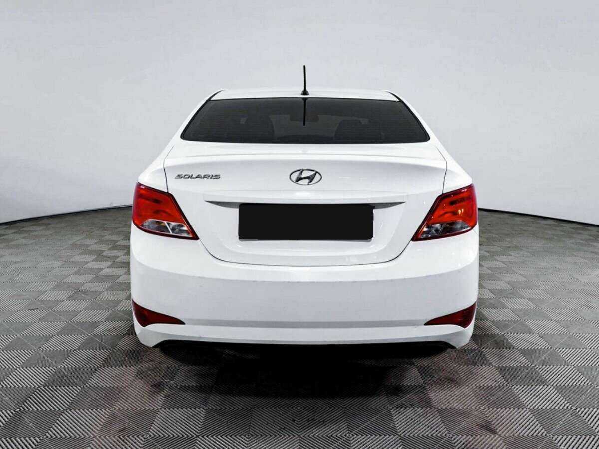 Купить Hyundai Solaris с пробегом. Фото: #4
