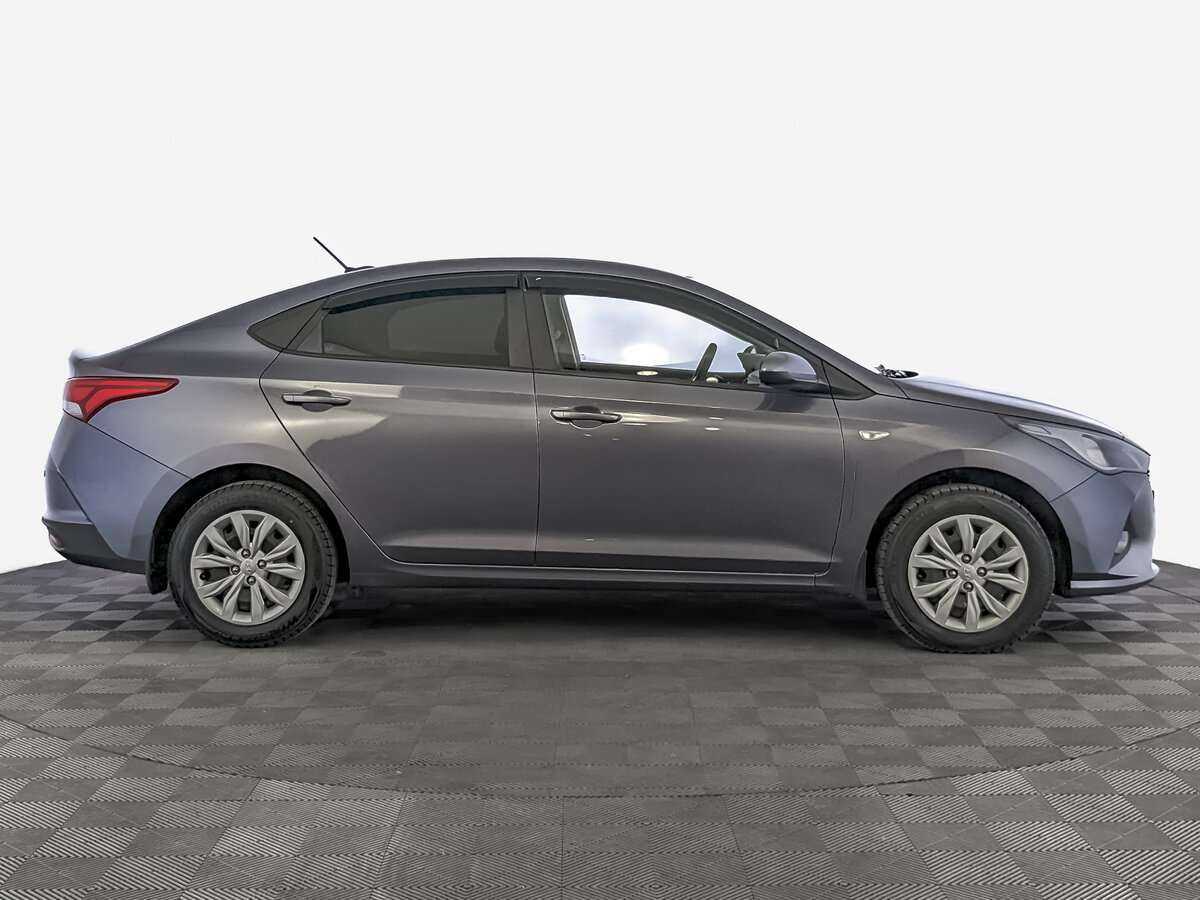 Купить Hyundai Solaris с пробегом. Фото: #3