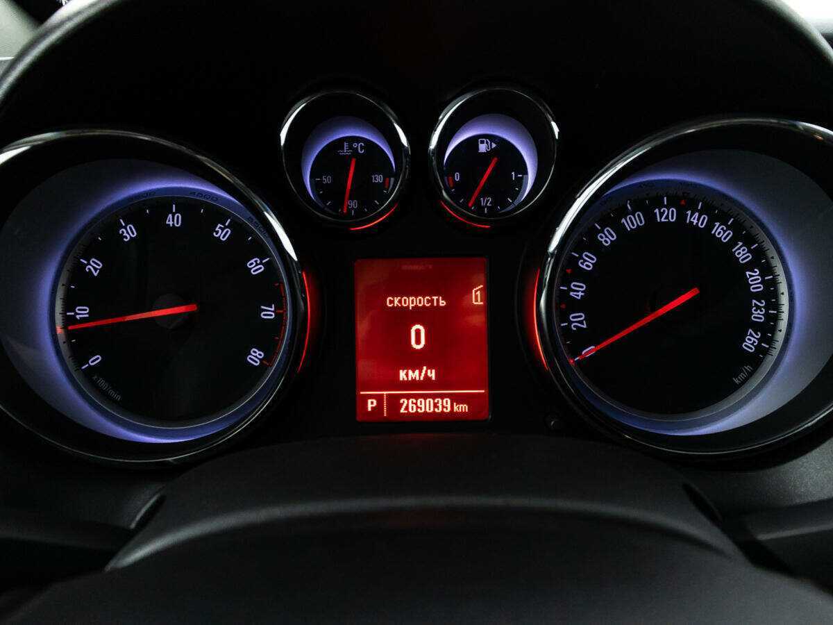 Купить Opel Astra с пробегом. Фото: #11