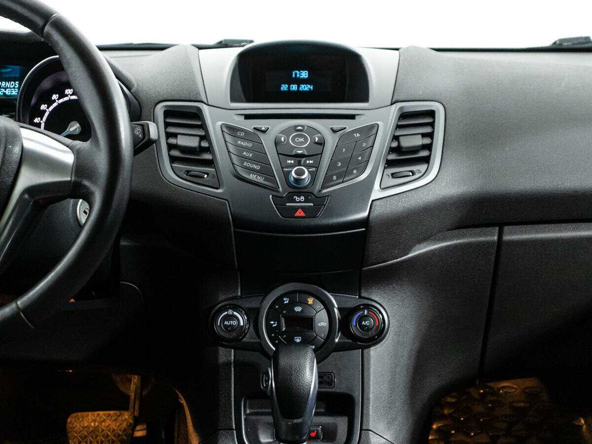 Купить Ford Fiesta с пробегом. Фото: #13