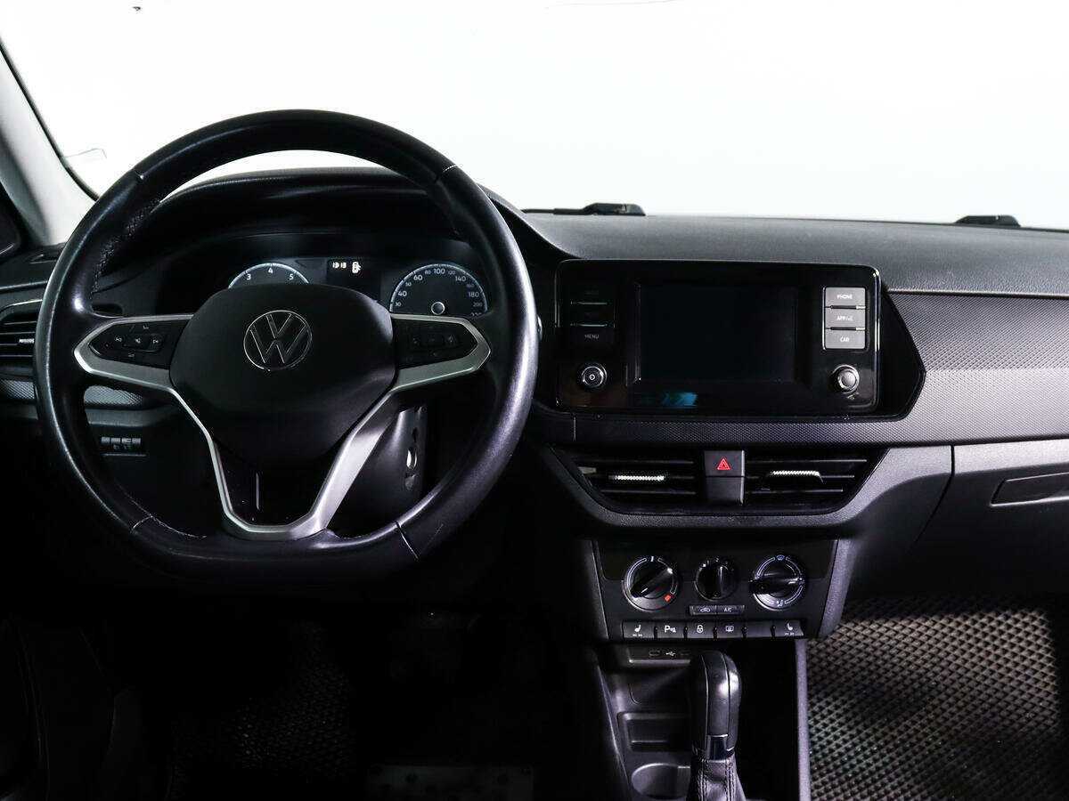 Купить Volkswagen Polo с пробегом. Фото: #11