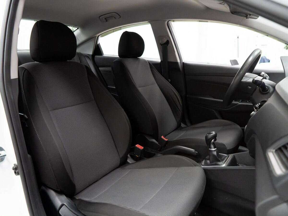 Купить Hyundai Solaris с пробегом. Фото: #8