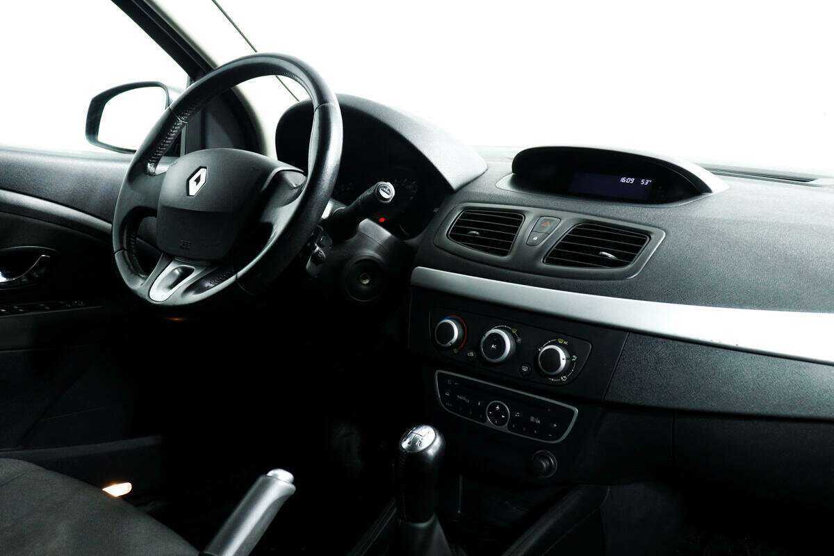 Купить Renault Megane с пробегом. Фото: #8