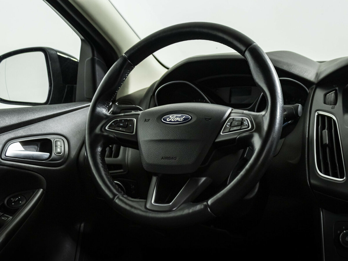 Купить Ford Focus с пробегом. Фото: #8
