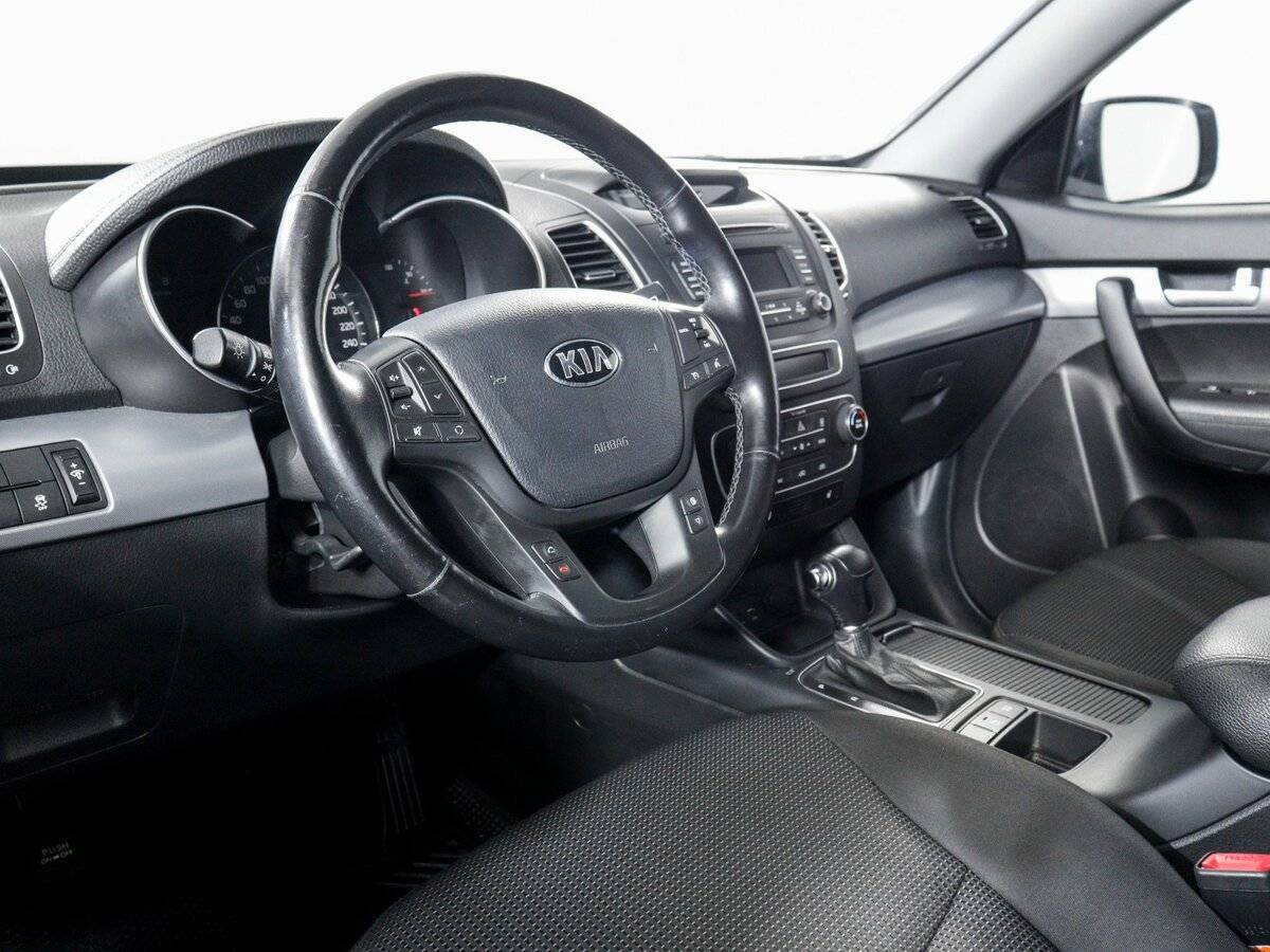 Купить Kia Sorento с пробегом. Фото: #13
