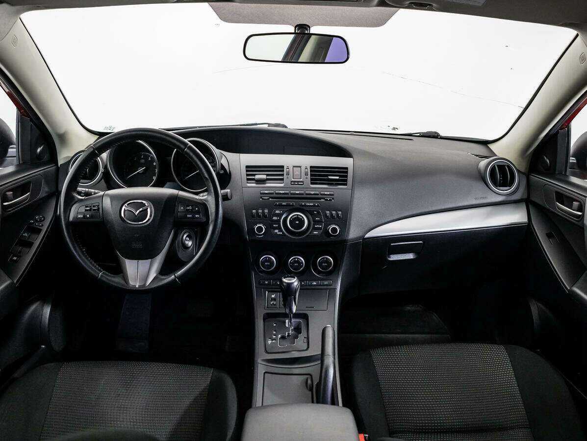 Купить Mazda 3 с пробегом. Фото: #12