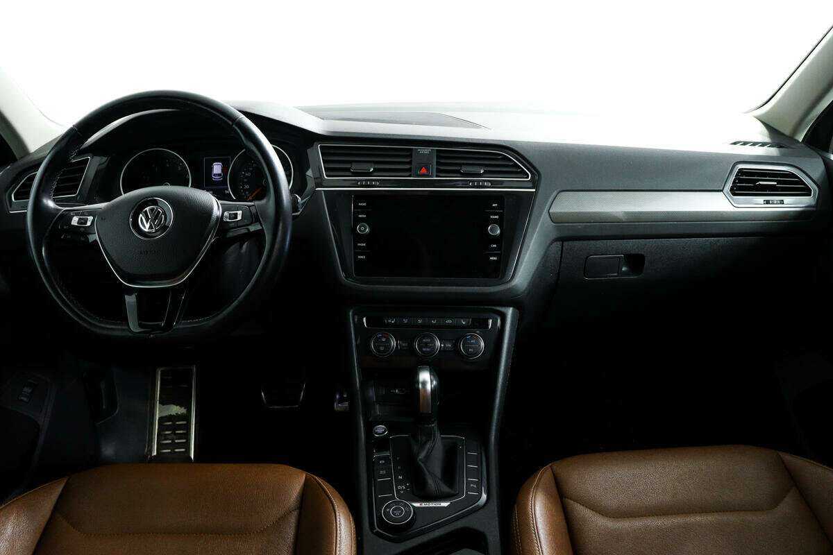 Купить Volkswagen Tiguan с пробегом. Фото: #10