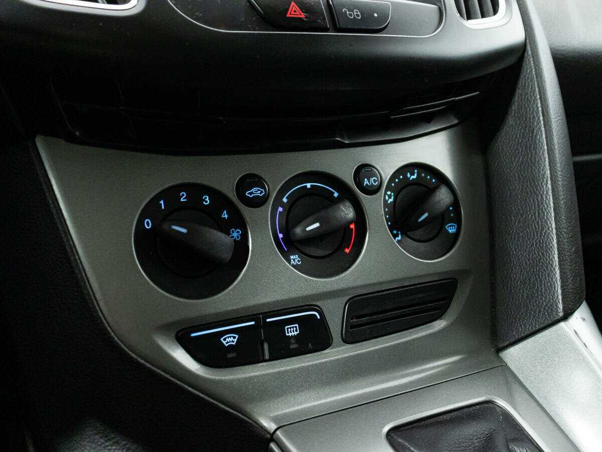 Купить Ford Focus с пробегом. Фото: #15
