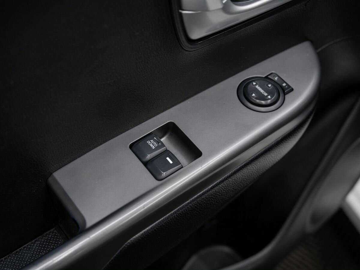 Купить Kia Rio с пробегом. Фото: #14