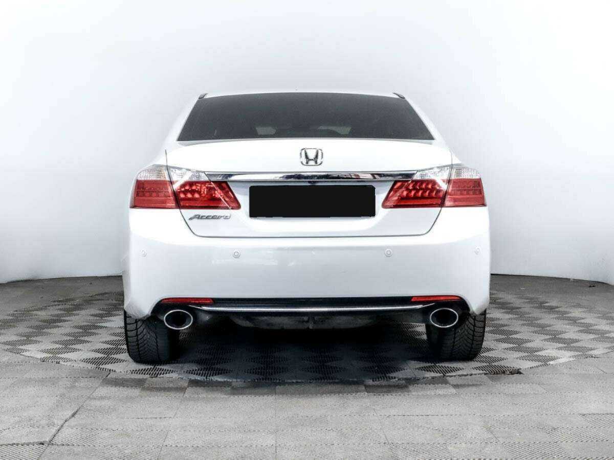 Купить Honda Accord с пробегом. Фото: #4