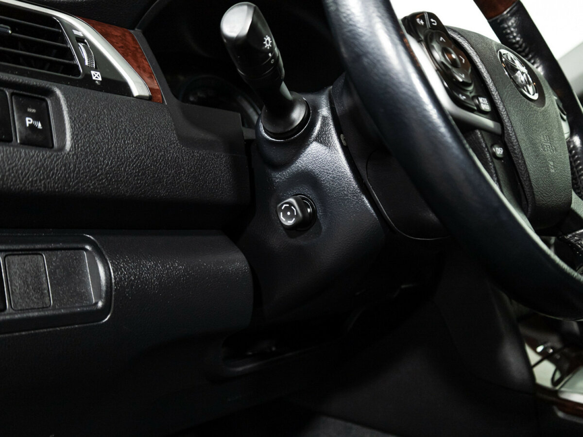 Купить Toyota Camry с пробегом. Фото: #14