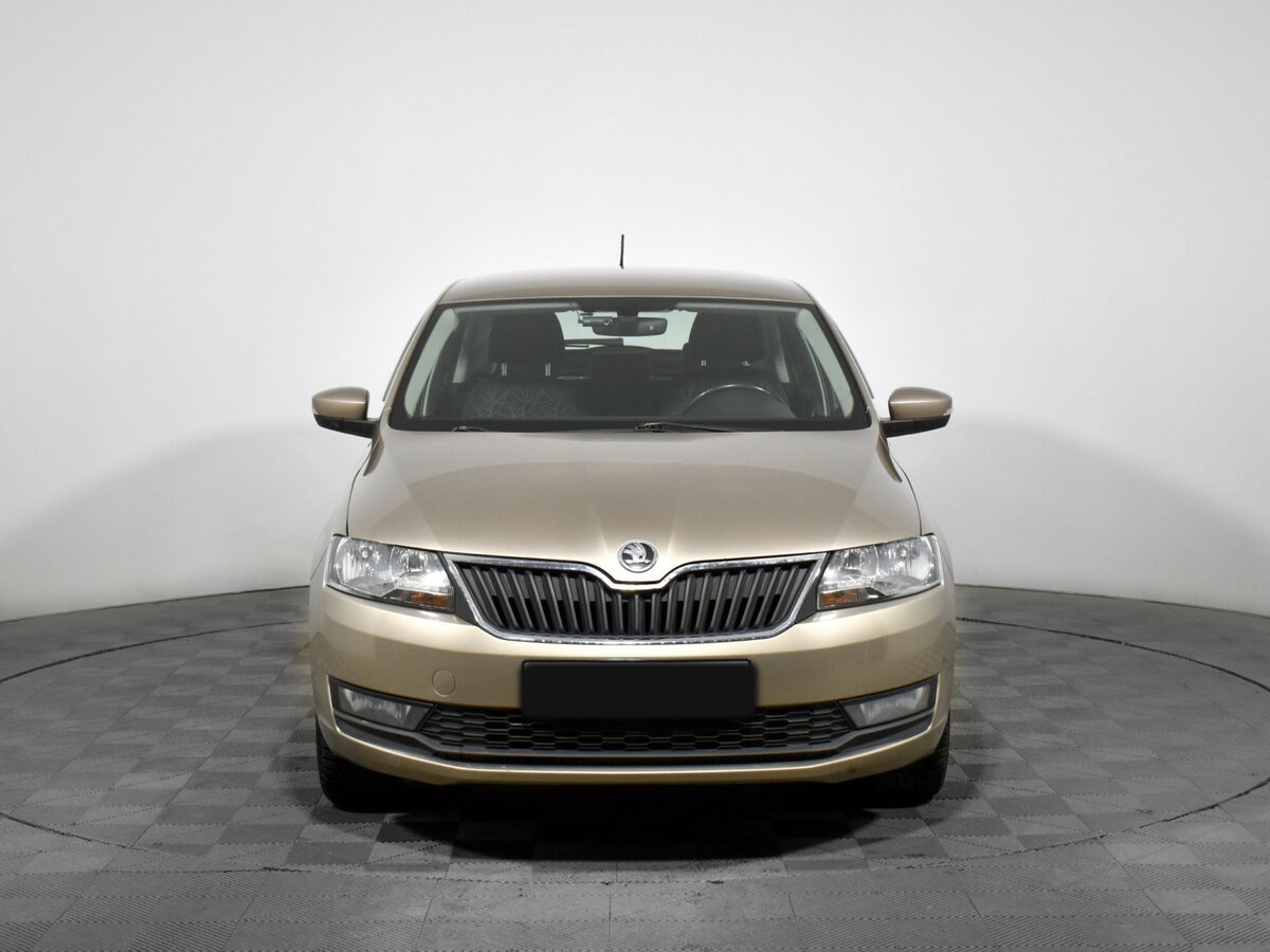 Купить Skoda Rapid с пробегом. Фото: #1