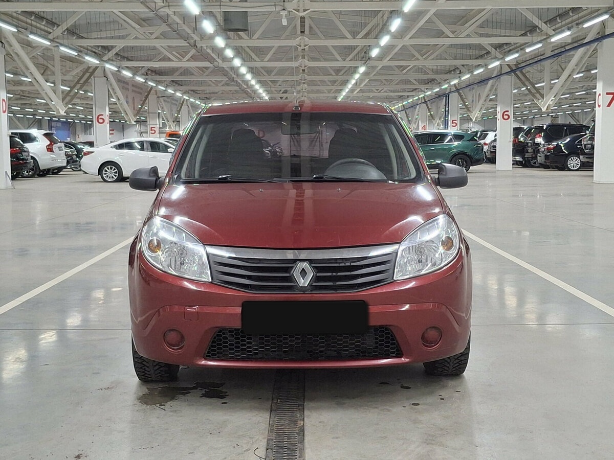 Купить Renault Sandero с пробегом. Фото: #1