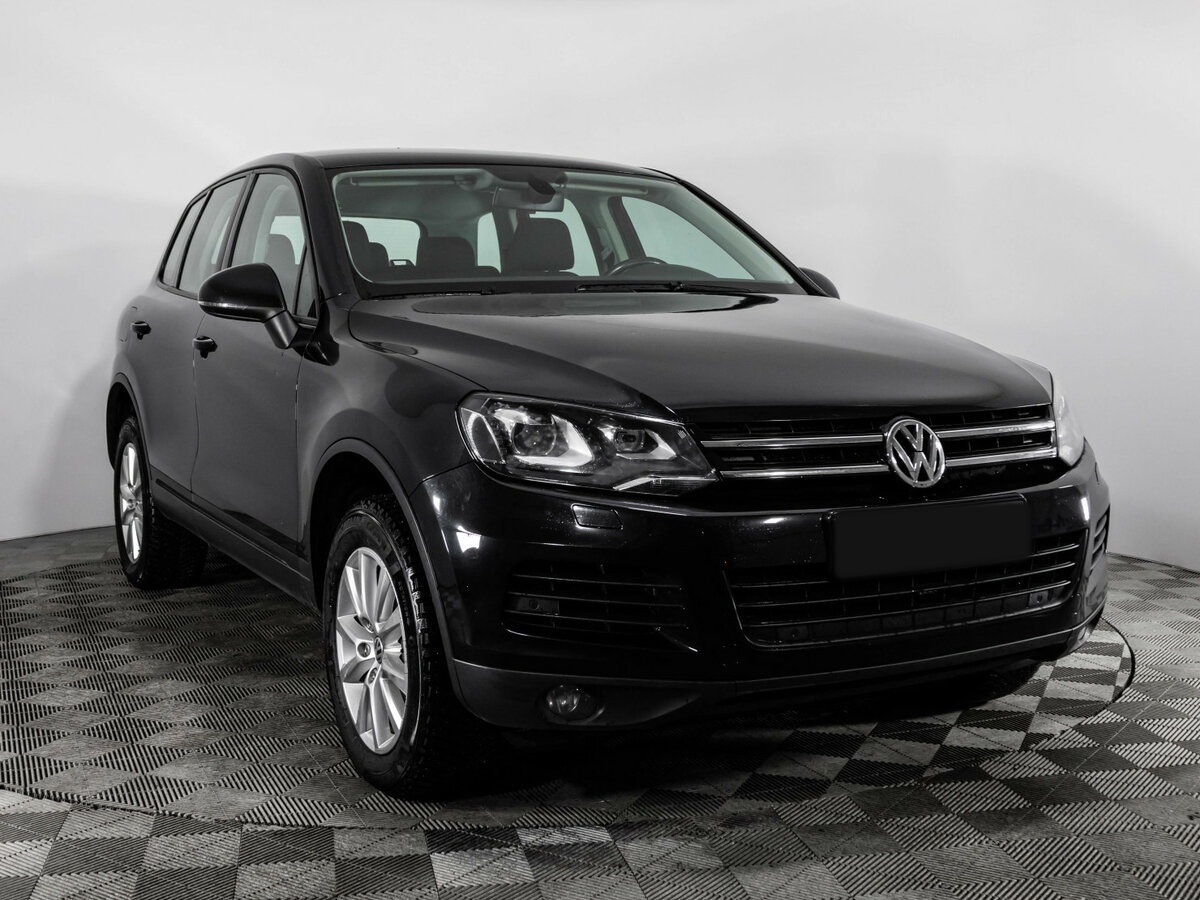 Купить Volkswagen Touareg с пробегом. Фото: #2