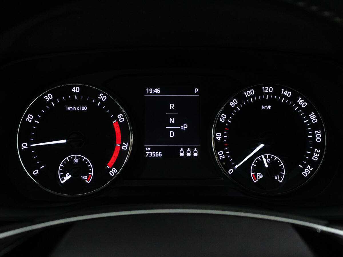 Купить Skoda Octavia с пробегом. Фото: #9