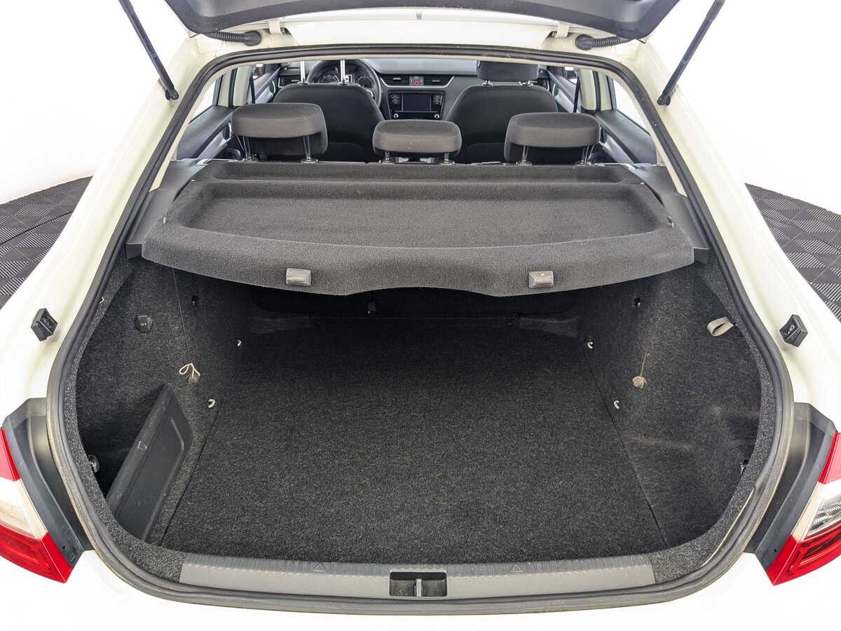 Купить Skoda Octavia с пробегом. Фото: #9