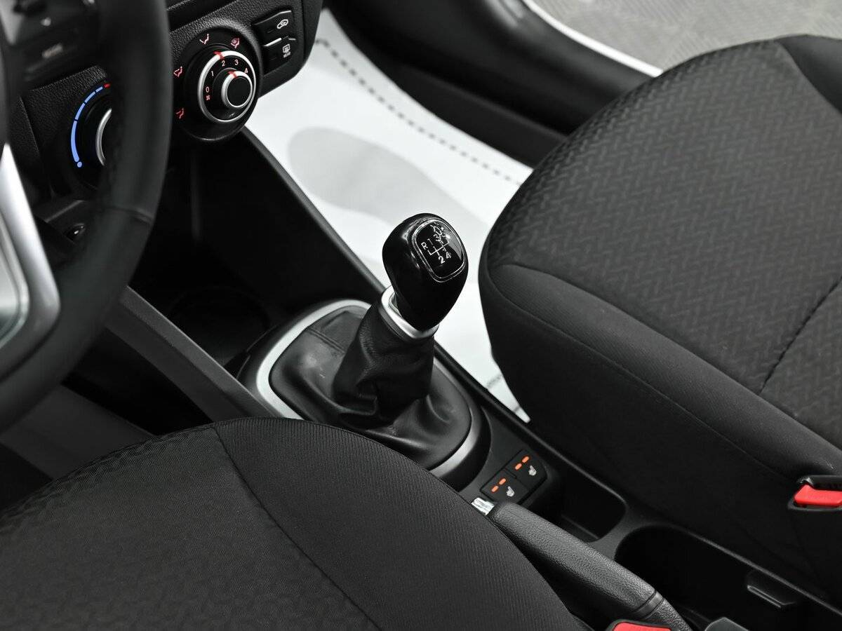 Купить Kia Rio с пробегом. Фото: #10