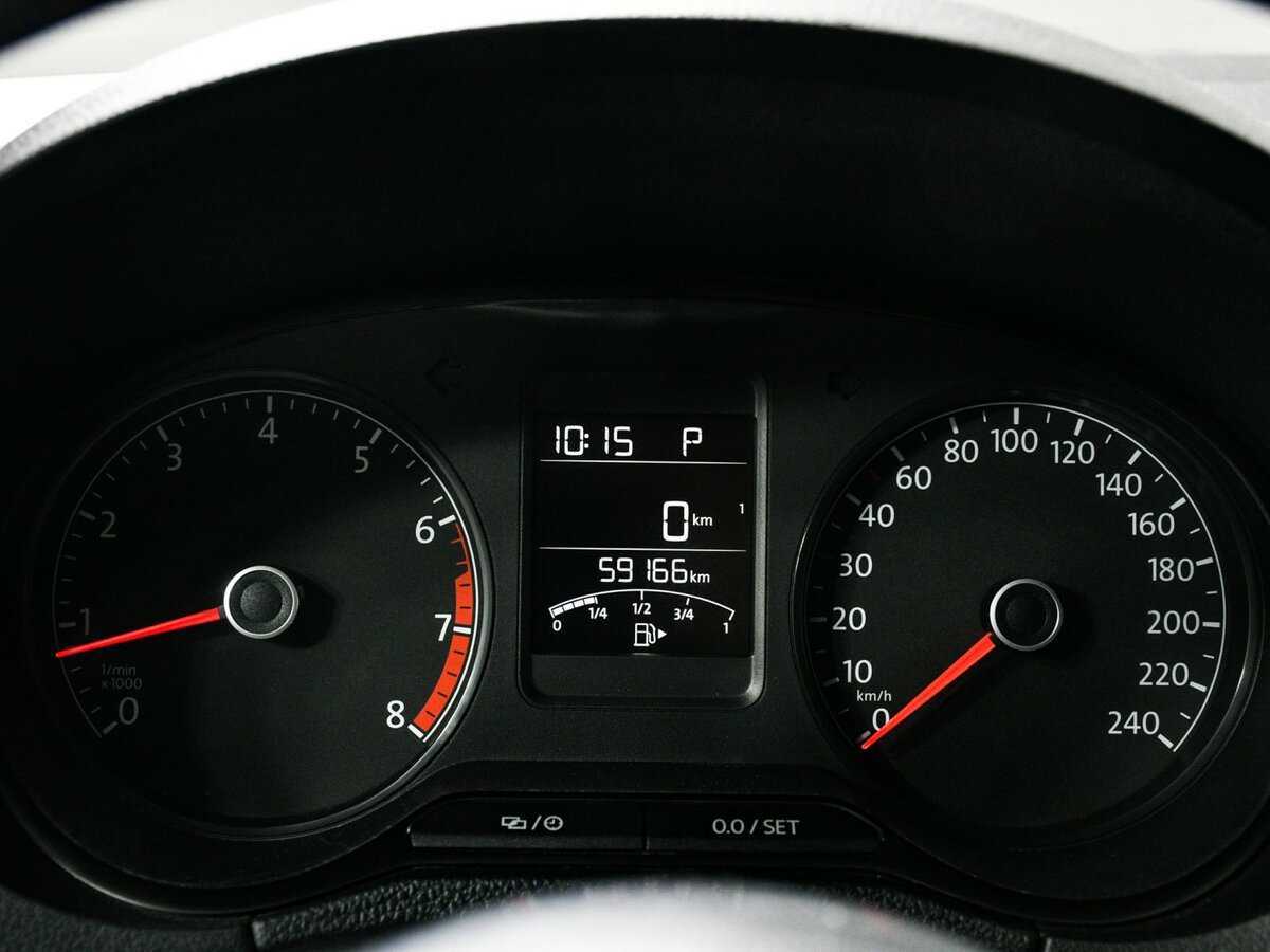 Купить Volkswagen Polo с пробегом. Фото: #8