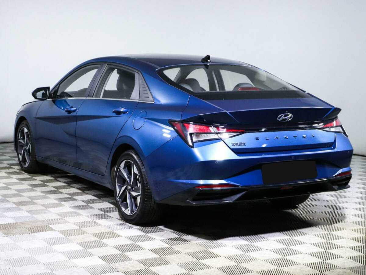 Купить Hyundai Elantra с пробегом. Фото: #5