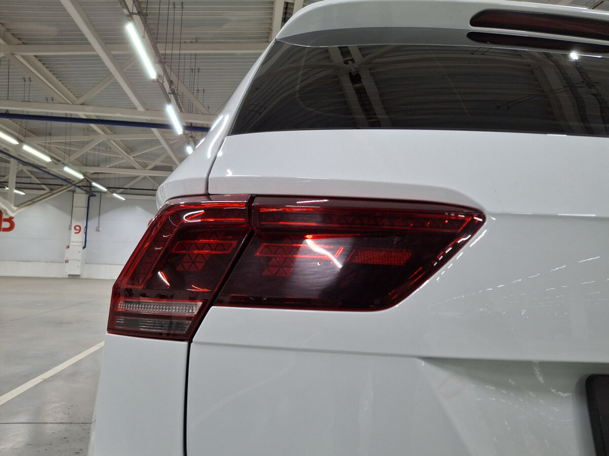 Купить Volkswagen Tiguan с пробегом. Фото: #8