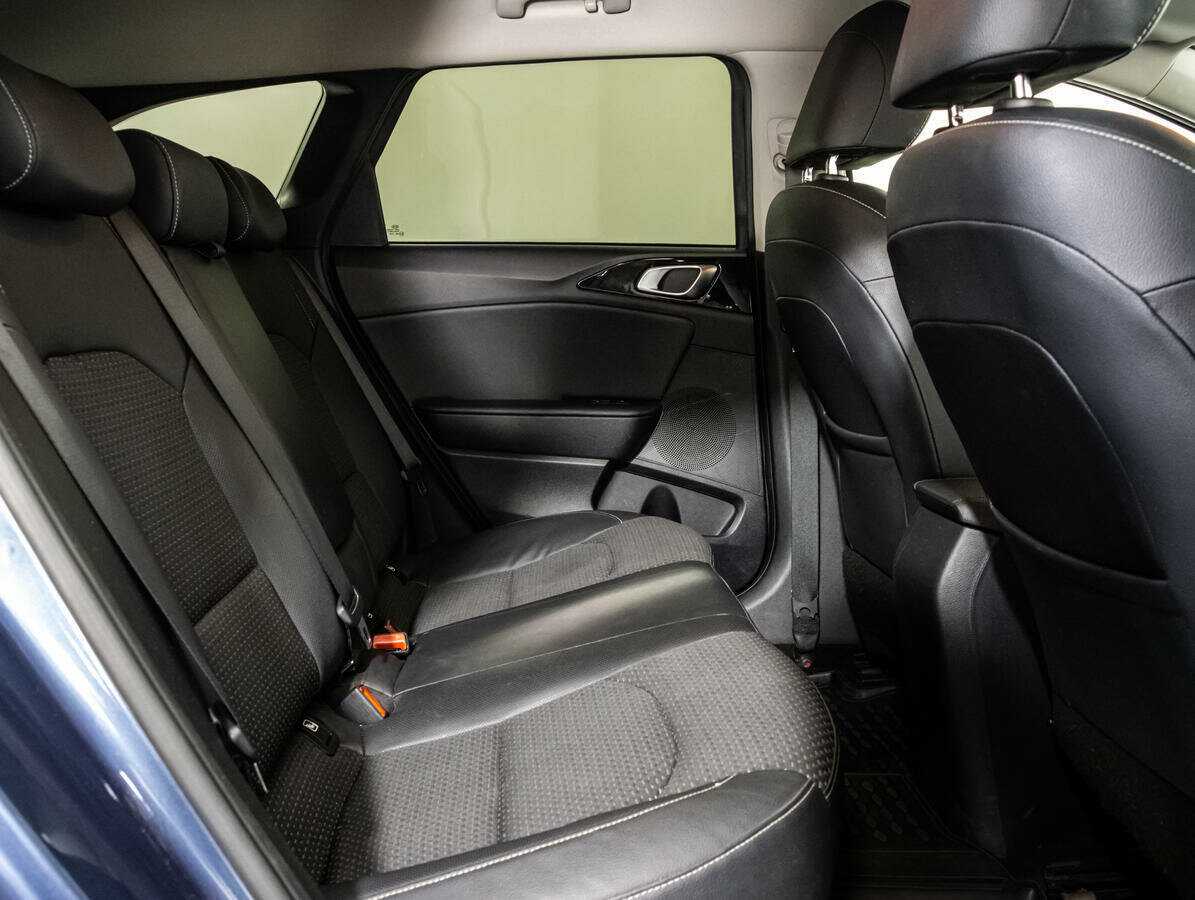 Купить Kia Ceed с пробегом. Фото: #14
