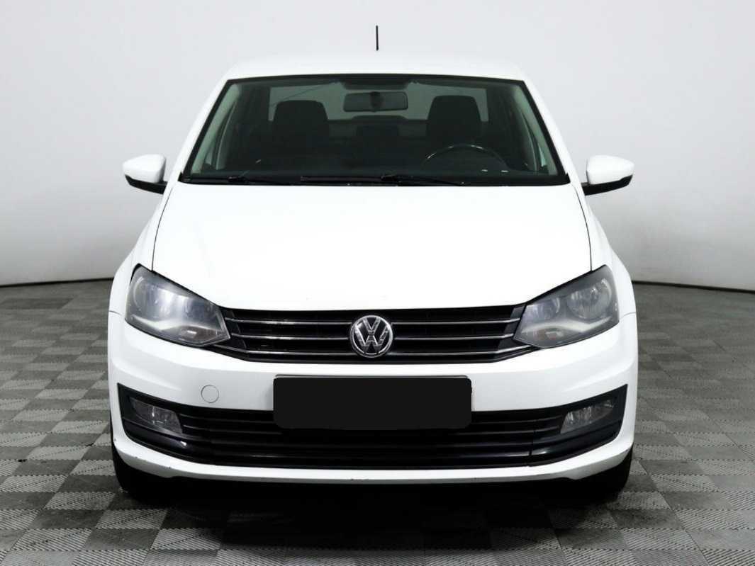 Купить Volkswagen Polo с пробегом. Фото: #1