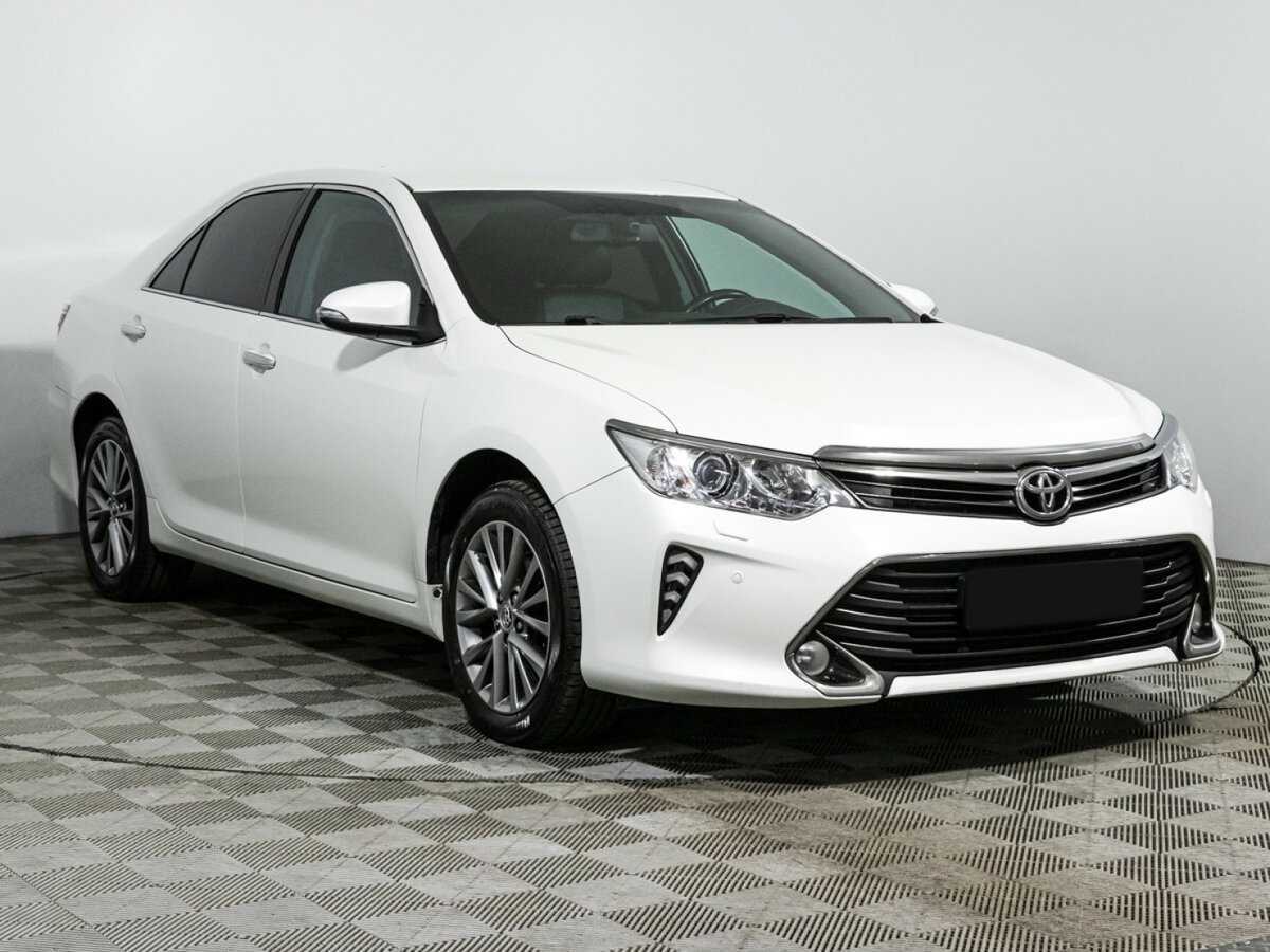 Купить Toyota Camry с пробегом. Фото: #2