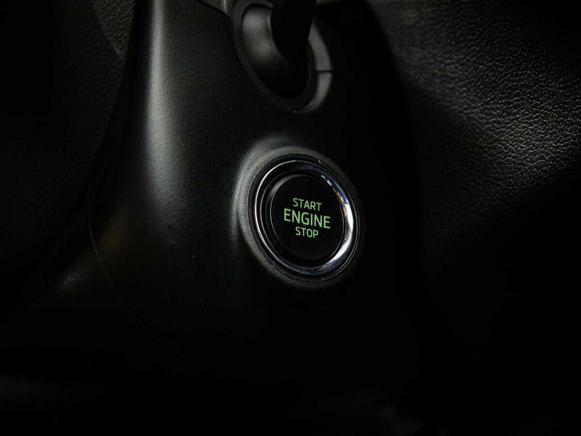 Купить Skoda Rapid с пробегом. Фото: #18