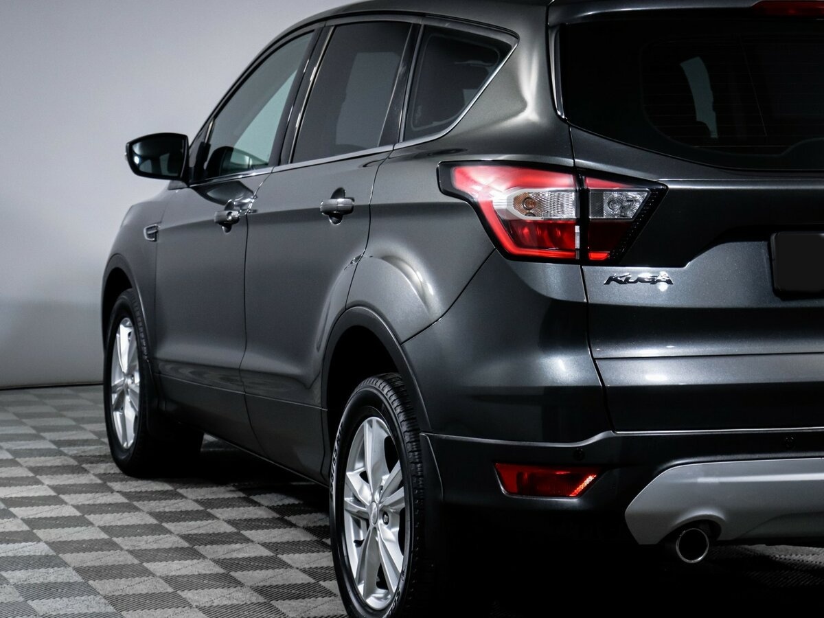 Купить Ford Kuga с пробегом. Фото: #18