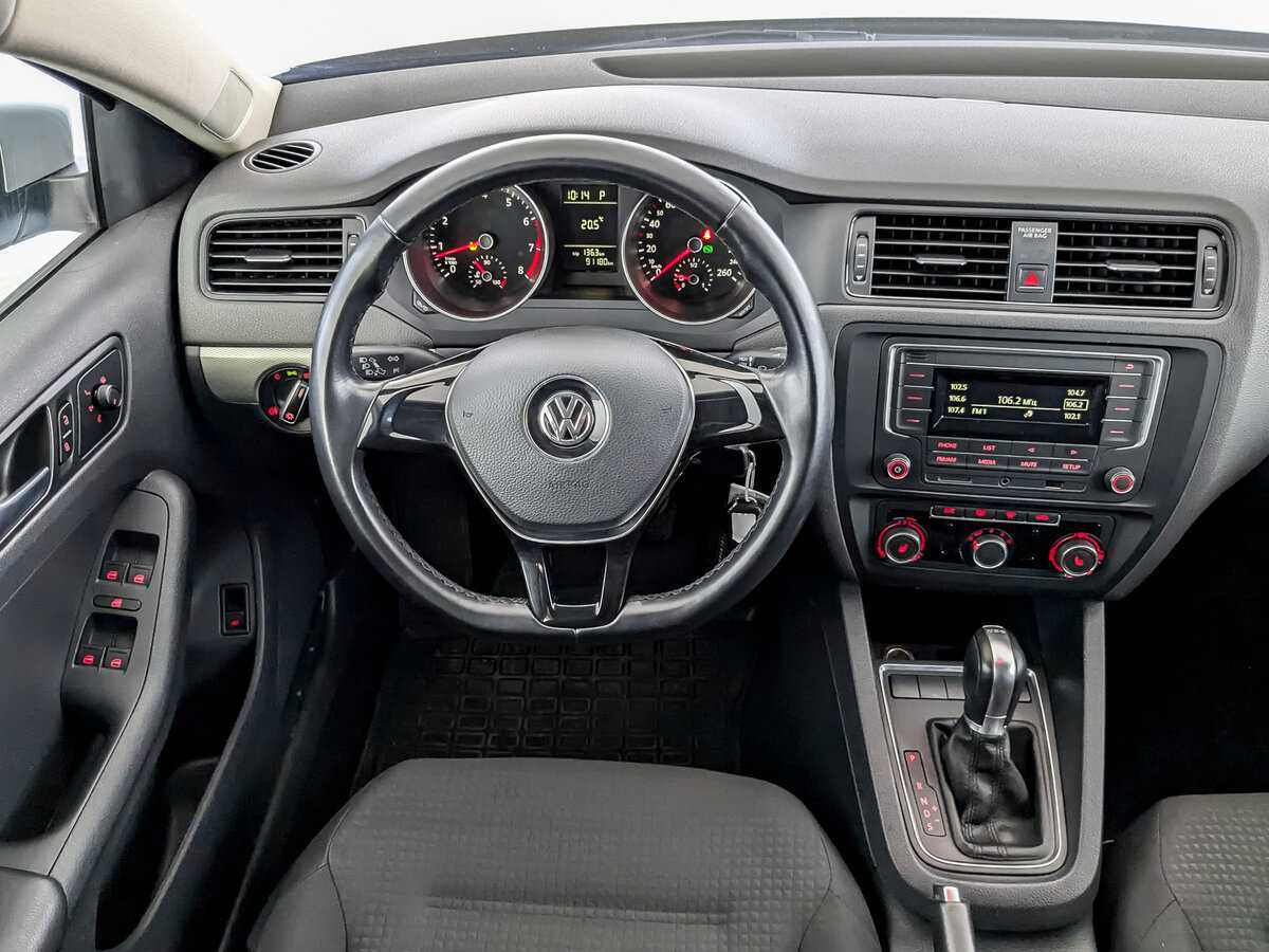 Купить Volkswagen Jetta с пробегом. Фото: #24