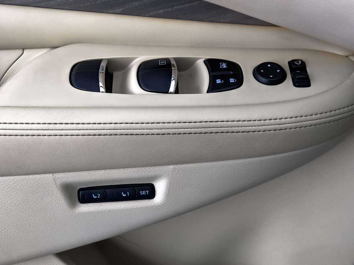 Купить Nissan Murano с пробегом. Фото: #25