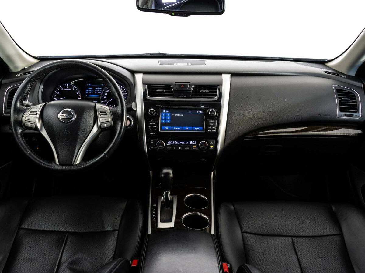 Купить Nissan Teana с пробегом. Фото: #9