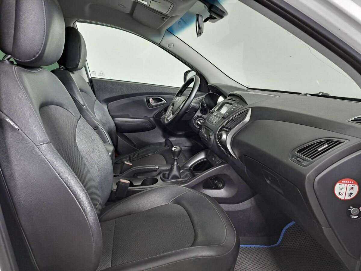 Купить Hyundai ix35 с пробегом. Фото: #8