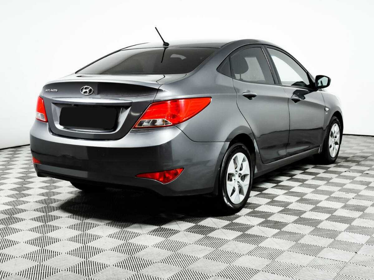 Купить Hyundai Solaris с пробегом. Фото: #4